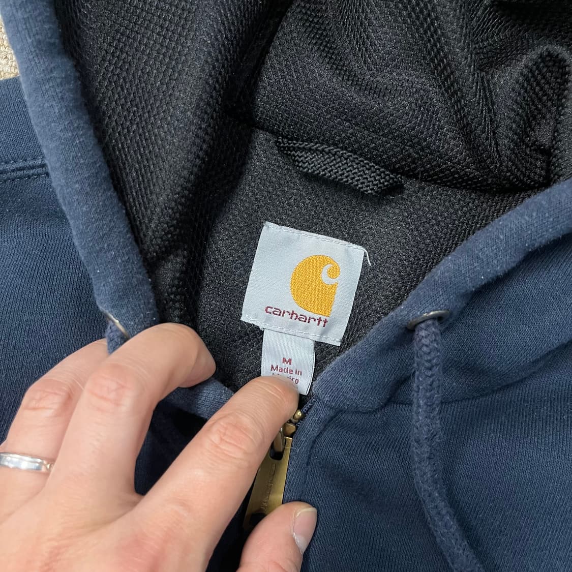 칼하트 레인디펜더 후드집업 상품이미지4