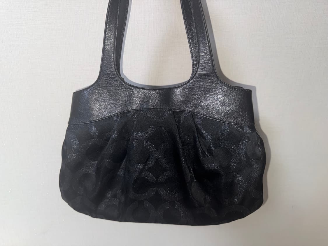 코치 블랙 숄더백 상품이미지3