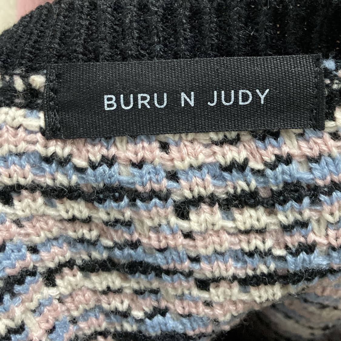 부루앤쥬디 여성니트가디건 55-66  상품이미지4