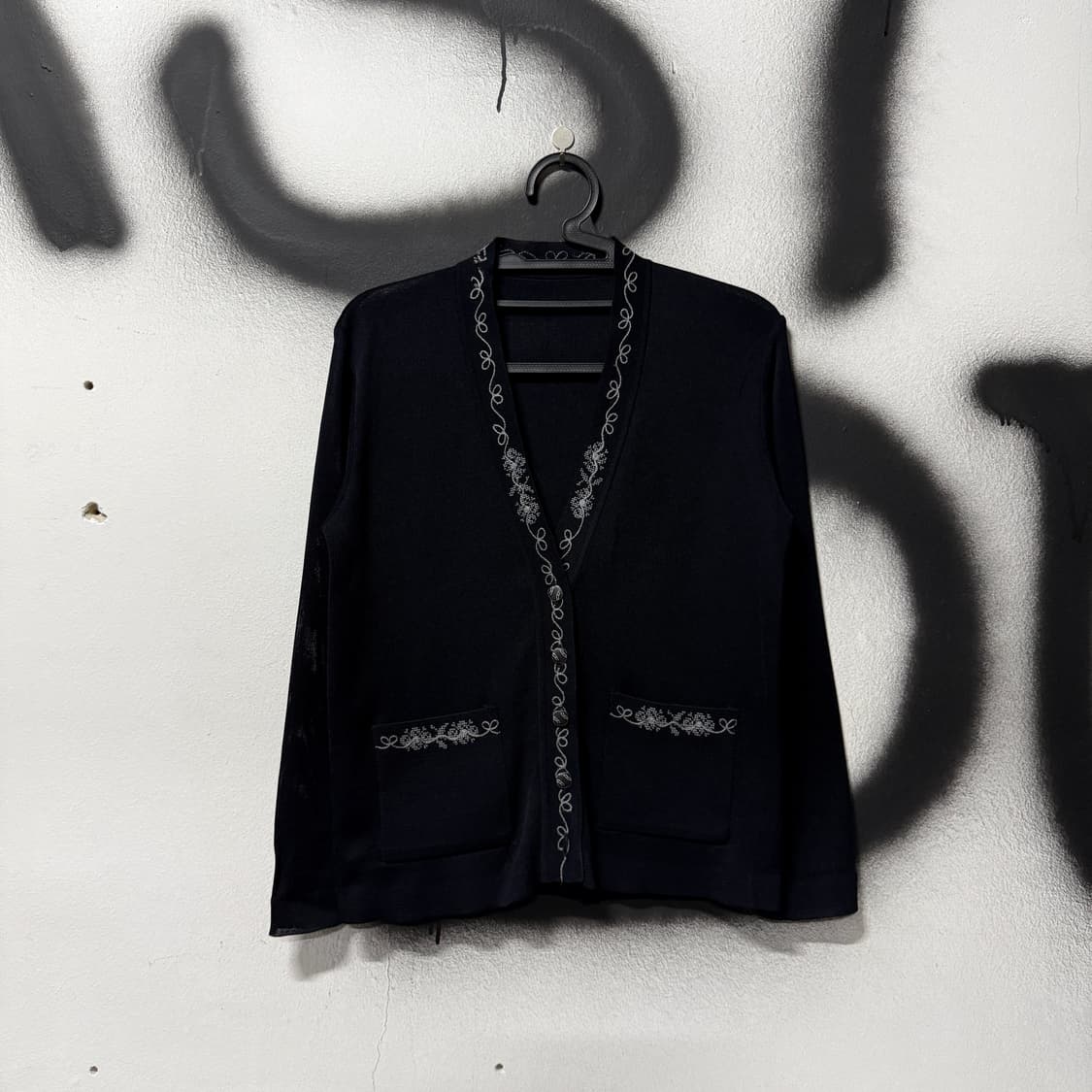 VTG 빈티지 화이트 자수 디테일 논카라 더블 포켓 가디건 상품이미지1