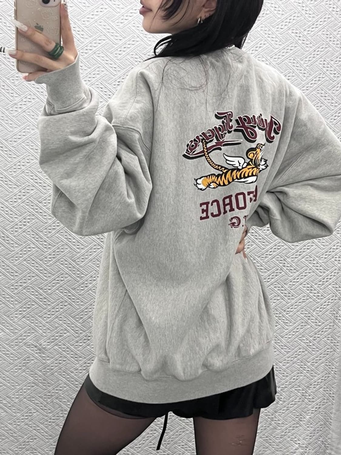 아웃스탠딩 스트릿 펑크 플라잉 타이거 맨투맨 L C10988 상품이미지1