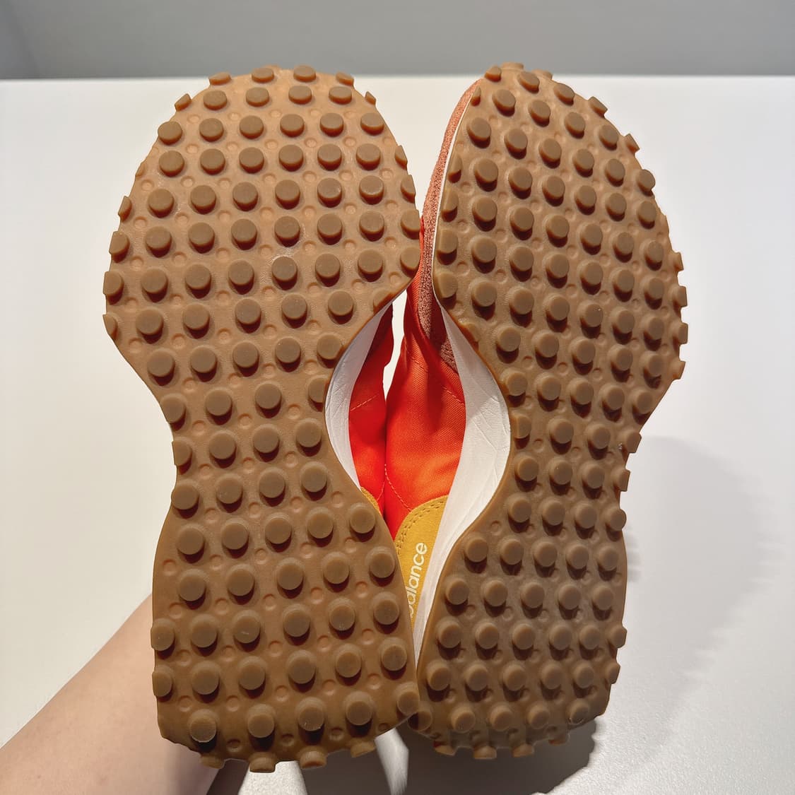 [270] 뉴발란스 327 오렌지 화이트 상품이미지4