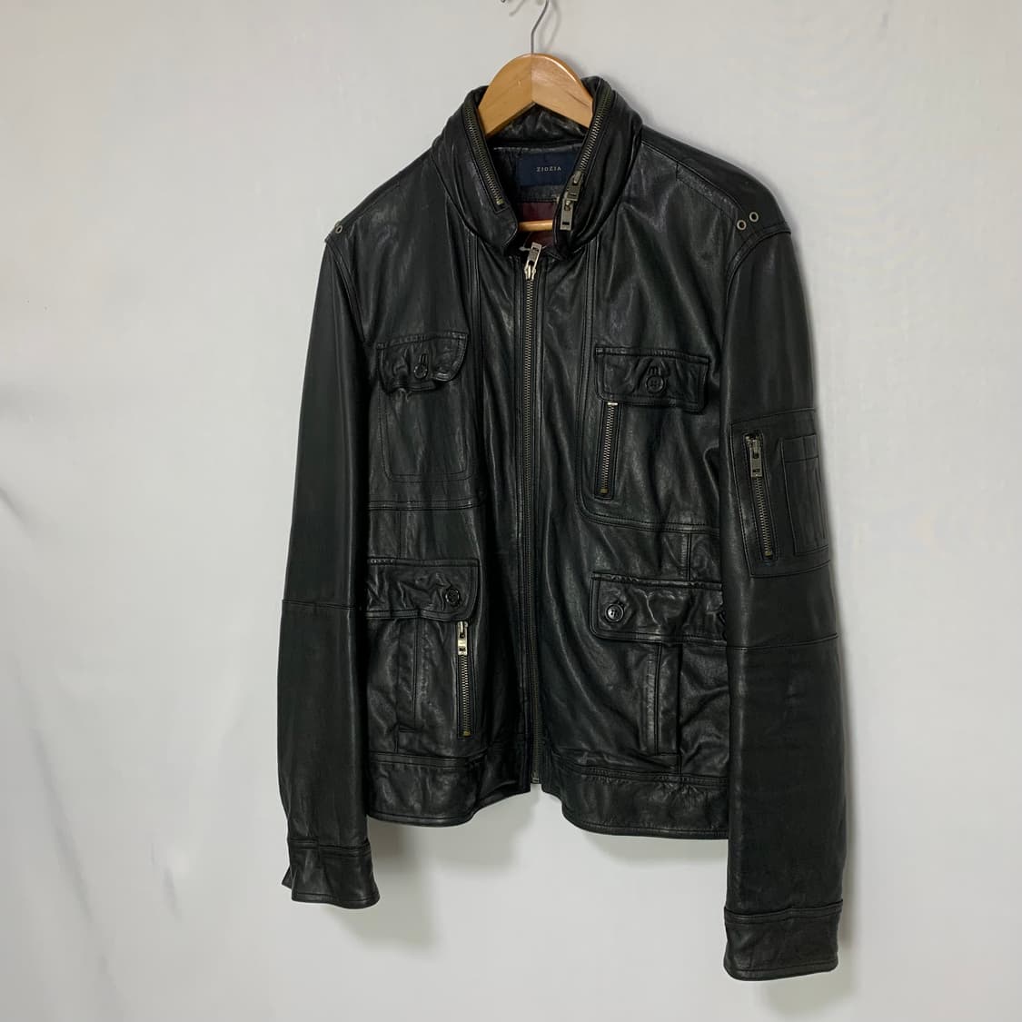 지오지아 ziozia 블랙 지퍼 모크넥 포켓 양가죽 자켓 리얼레더 상품이미지2