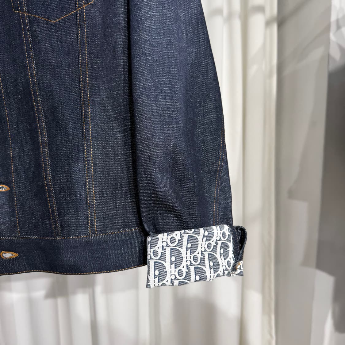 [정품] 디올 25ss 오블리크 레더패치 데님 자켓 상품이미지4