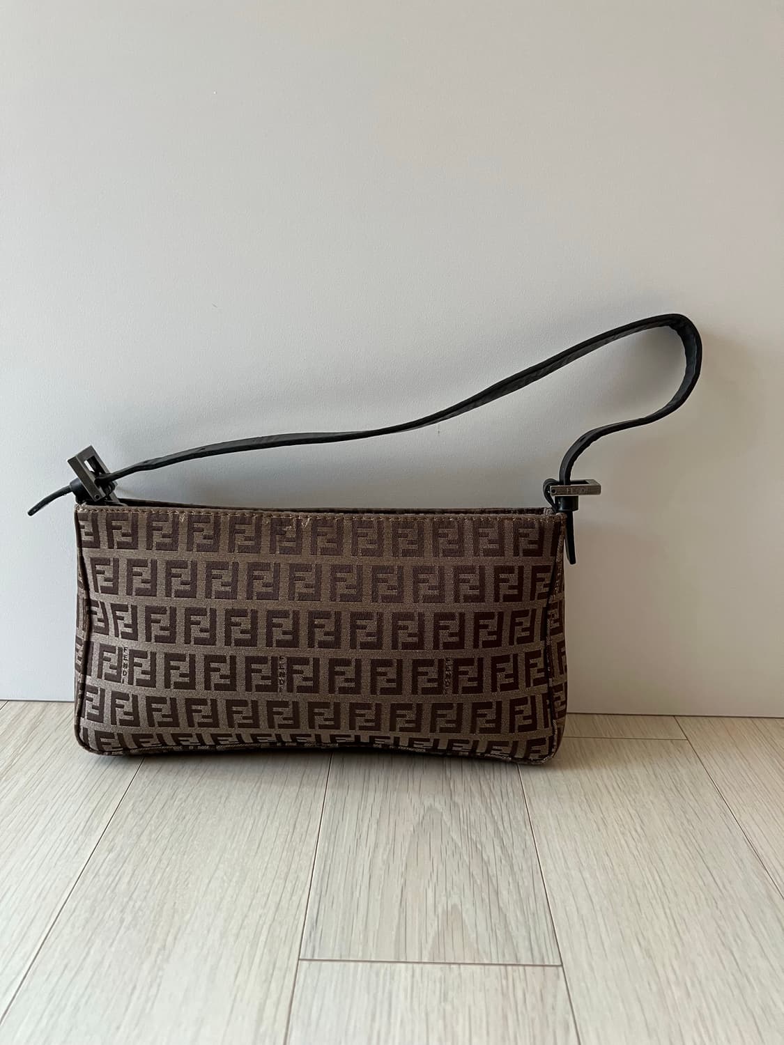 FENDI 모노그램 포쉐트 숄더백 빈티지  상품이미지1
