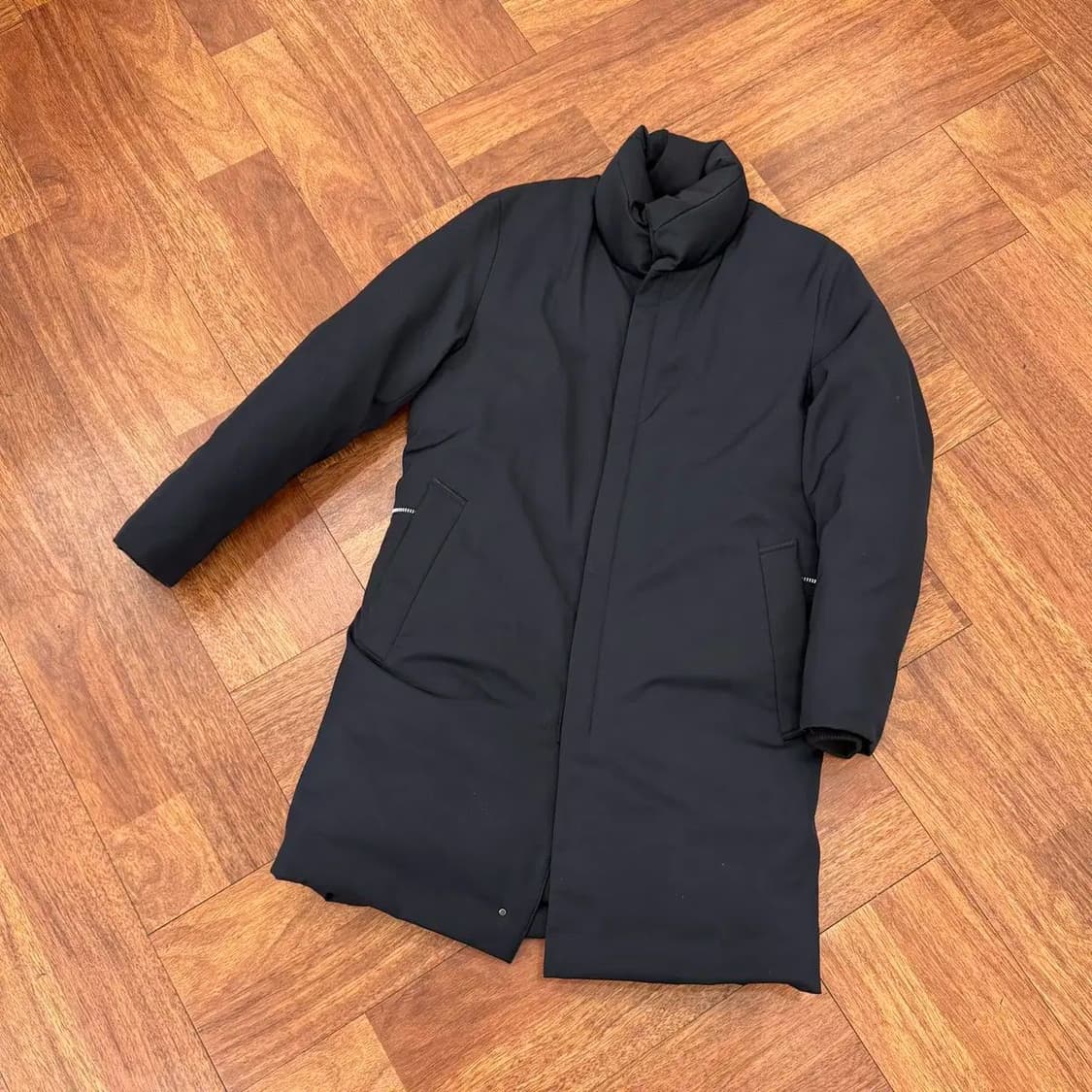 46 솔리드옴므 16FW 구스다운 네이비 패딩 코트  상품이미지2