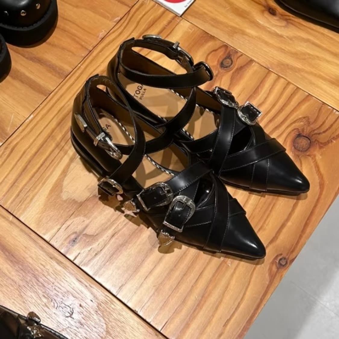 토가풀라 슈즈 39 상품이미지1