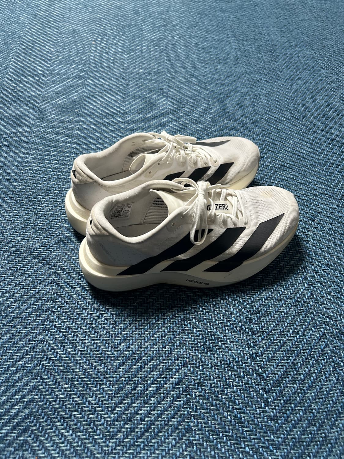 아디다스 아디제로 흰색 러닝화 235mm 상품이미지6