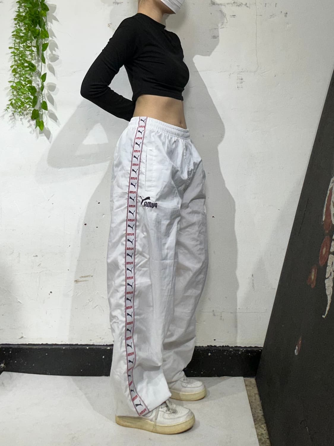 푸마 화이트 와이드 로고 사이드 라인 트랙 팬츠 댄스 추리닝 바지 상품이미지1