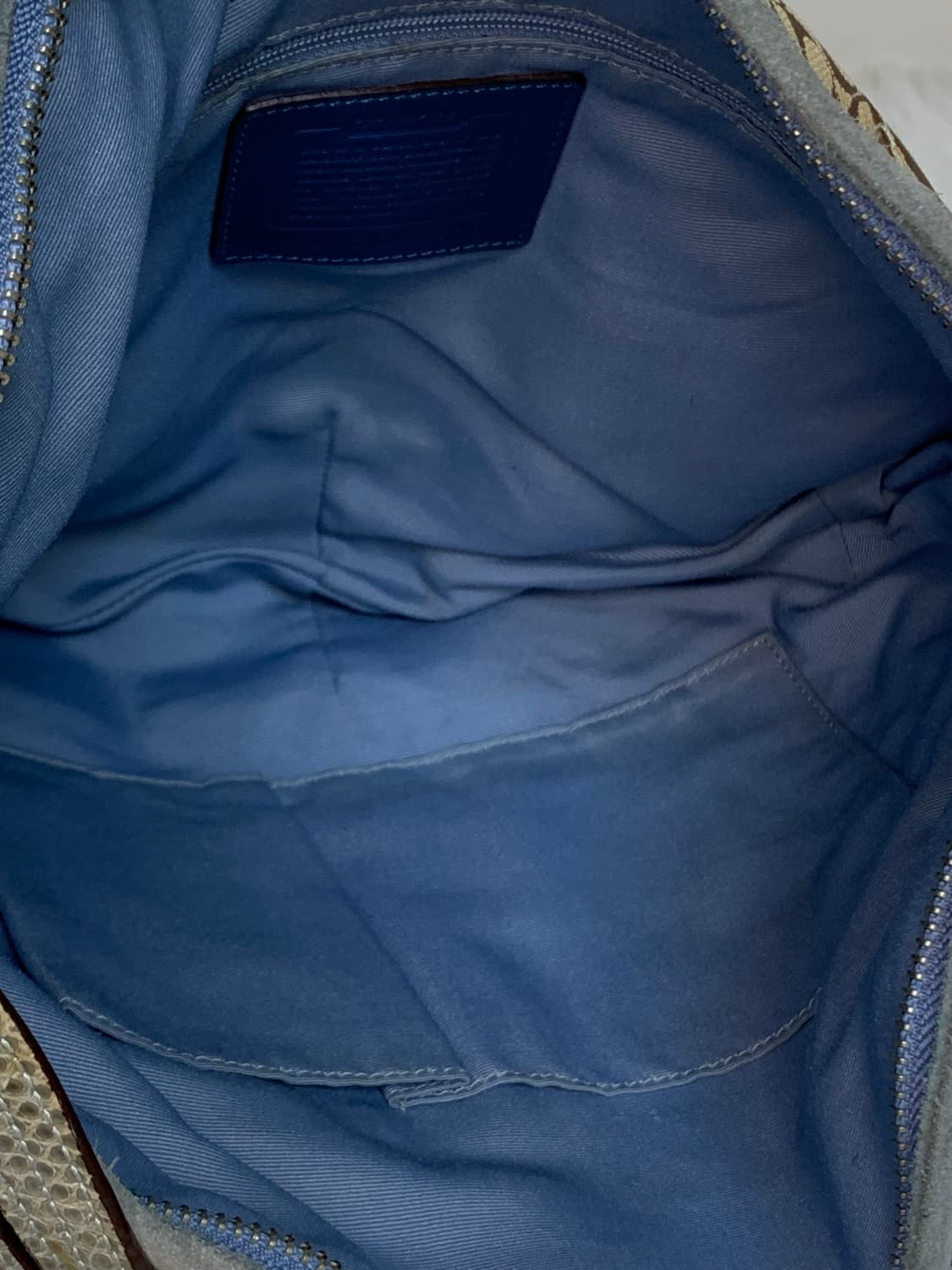 코치 블루 포인트 패치워크 호보 태슬 숄더백 상품이미지9