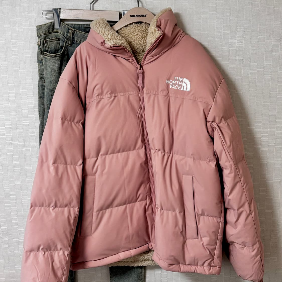 노스페이스 베러다운 패딩 리버시블 상품이미지2