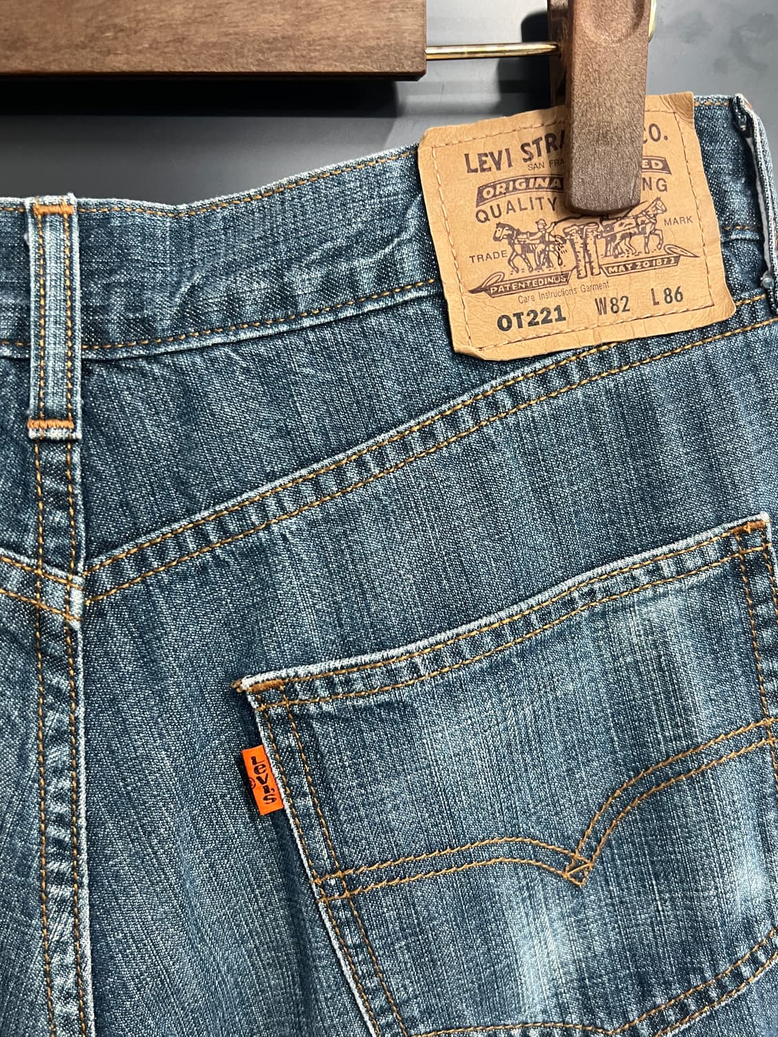 Levis 리바이스 221 오렌지탭 스트레이트핏 데님 팬츠 상품이미지3