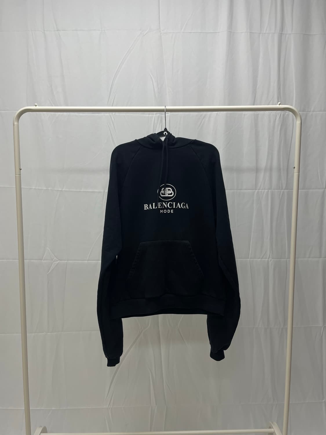 발렌시아가 BB 로고 모드 후드 티셔츠 블랙 [S] 상품이미지1