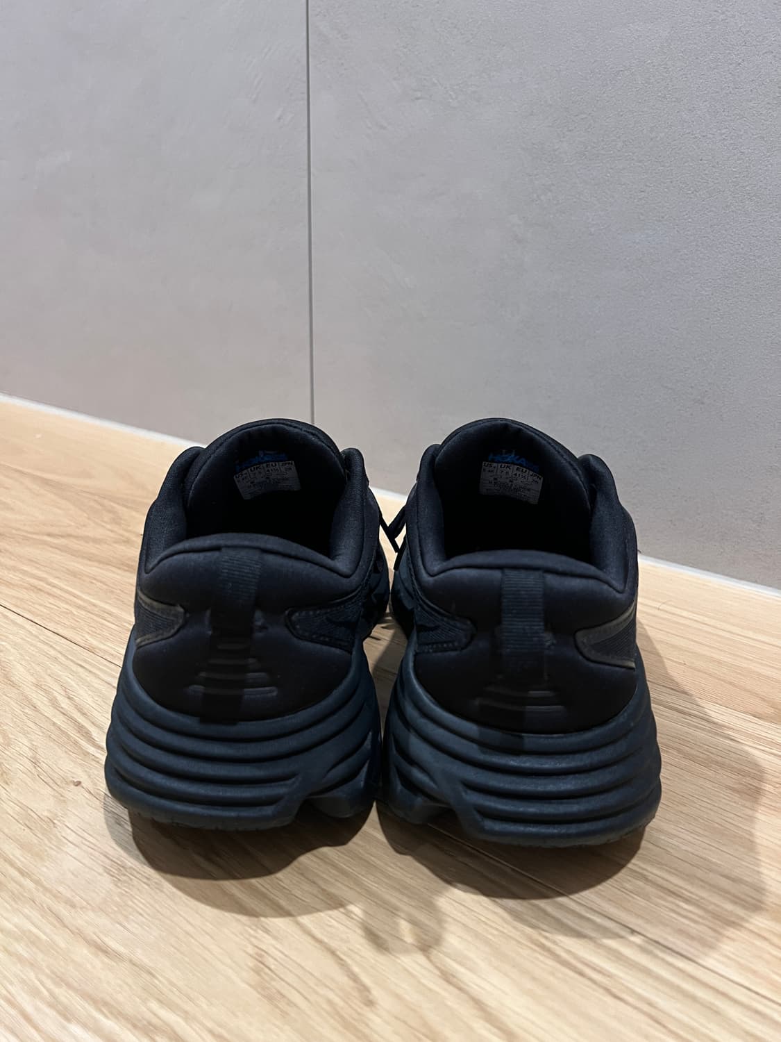 호카 본디 8 블랙 (260) 상품이미지3