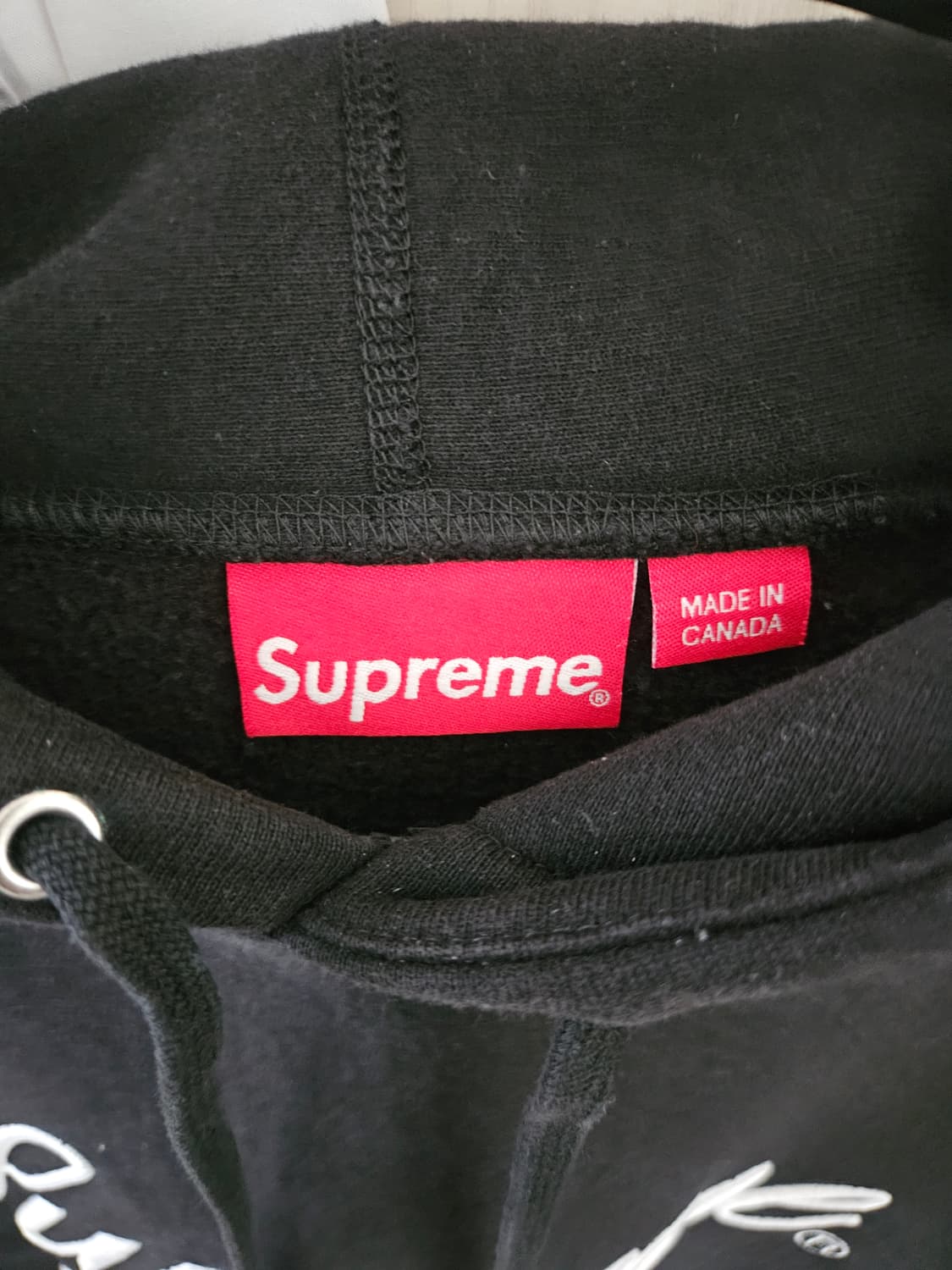 슈프림 자수 스크립트 후드 블랙 24FW 상품이미지3