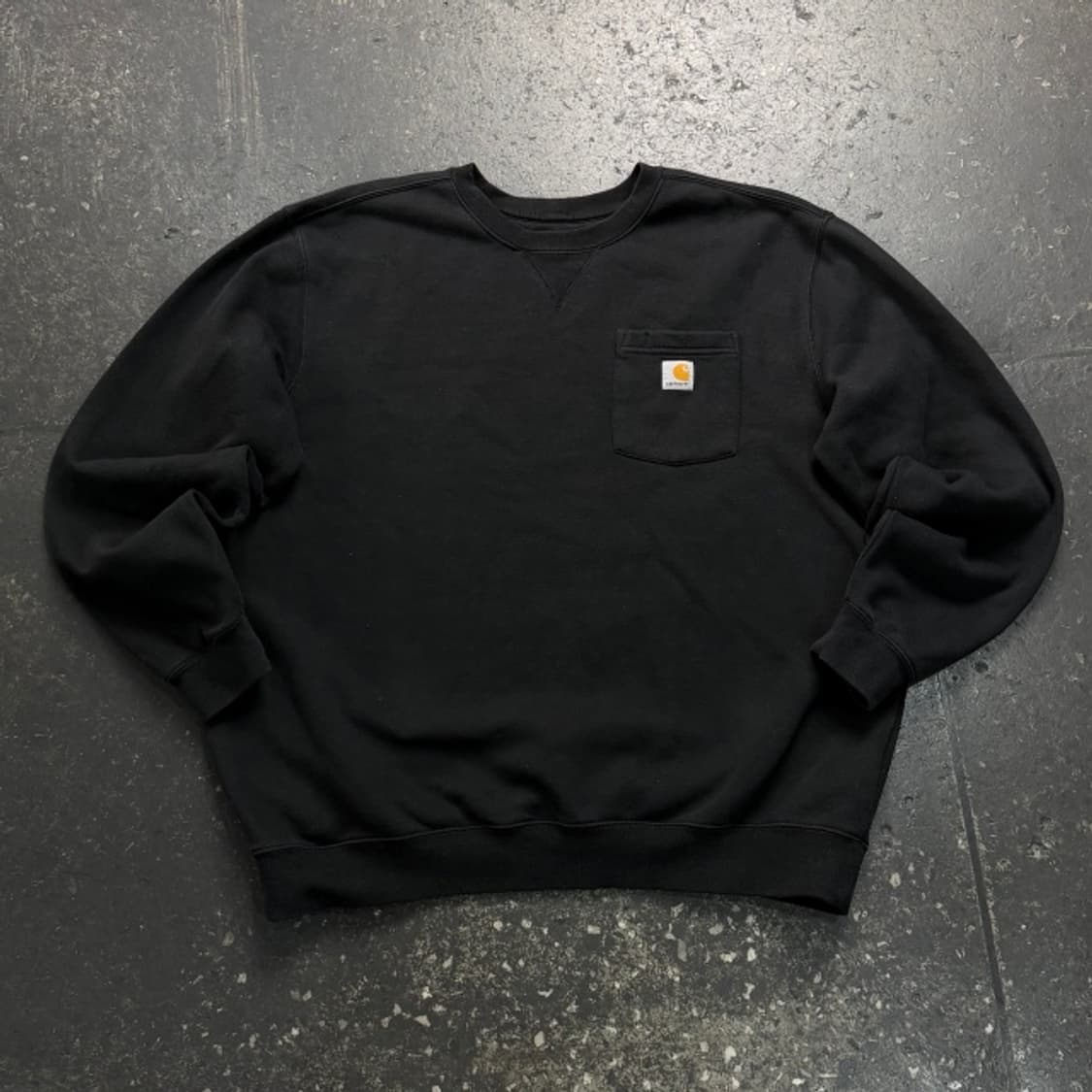 105 칼하트 포켓 맨투맨 상품이미지1