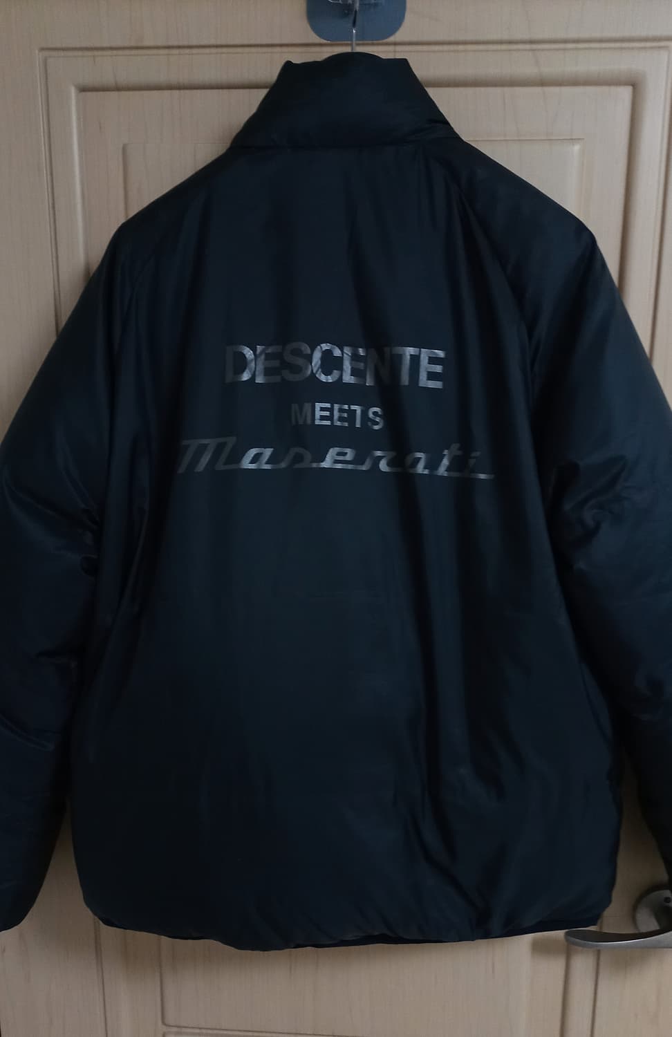 정품 데상트 마세라티 콜라보 구스다운 에어써큘레이션 패딩 110 상품이미지3