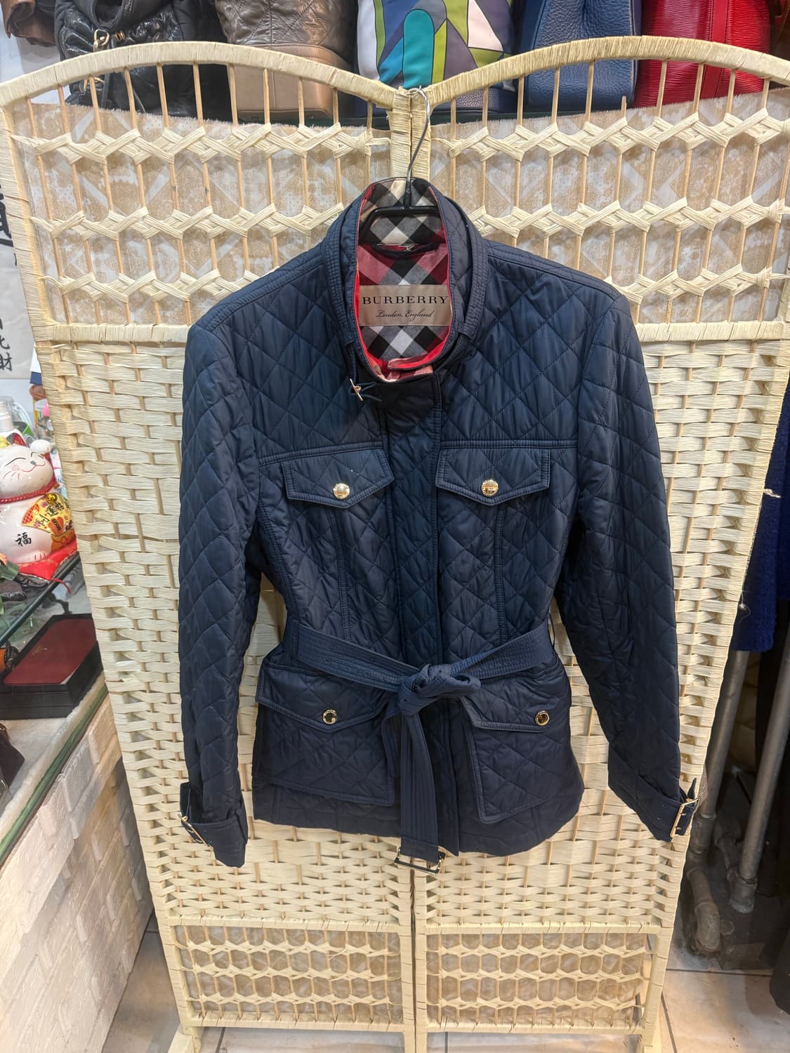 40/66 정품 버버리 퀼팅자켓 팝니다 상품이미지1