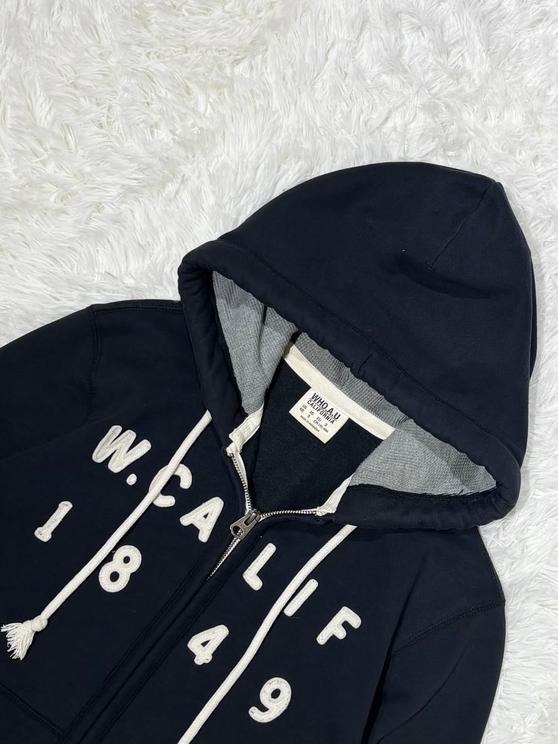 후아유 빅로고 블랙 후드집업 상품이미지4