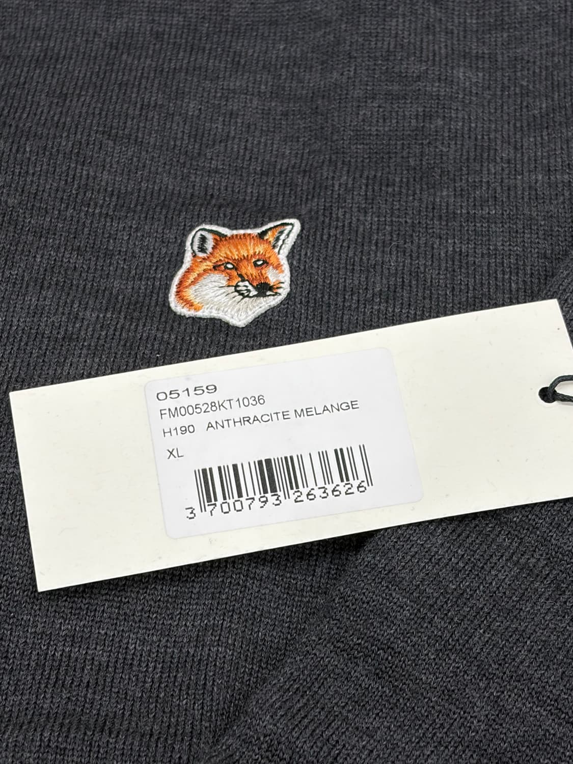 메종키츠네 폭스 헤드 차콜 니트 XL 상품이미지3