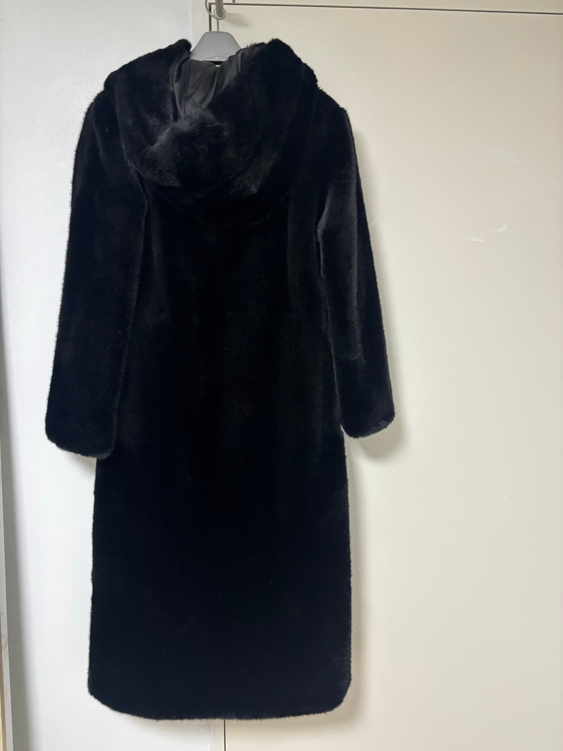 후드 블랙 퍼코트  상품이미지4