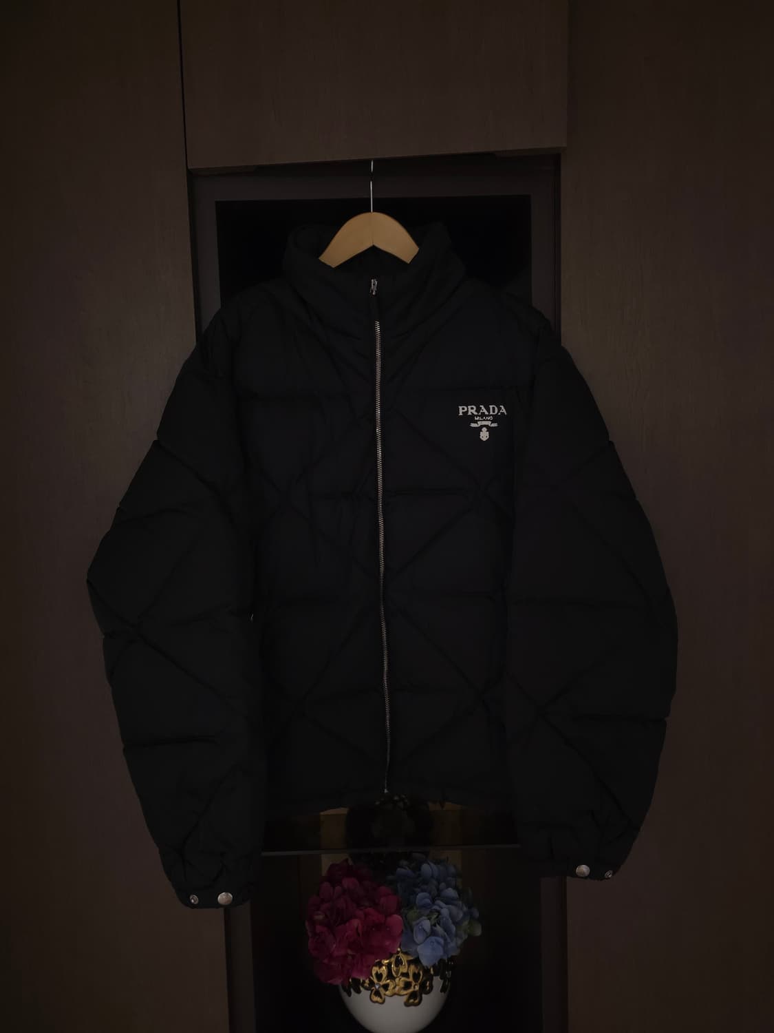 [L] 프라다 리나일론 퀄팅 패딩 블랙(SGB803) 상품이미지1