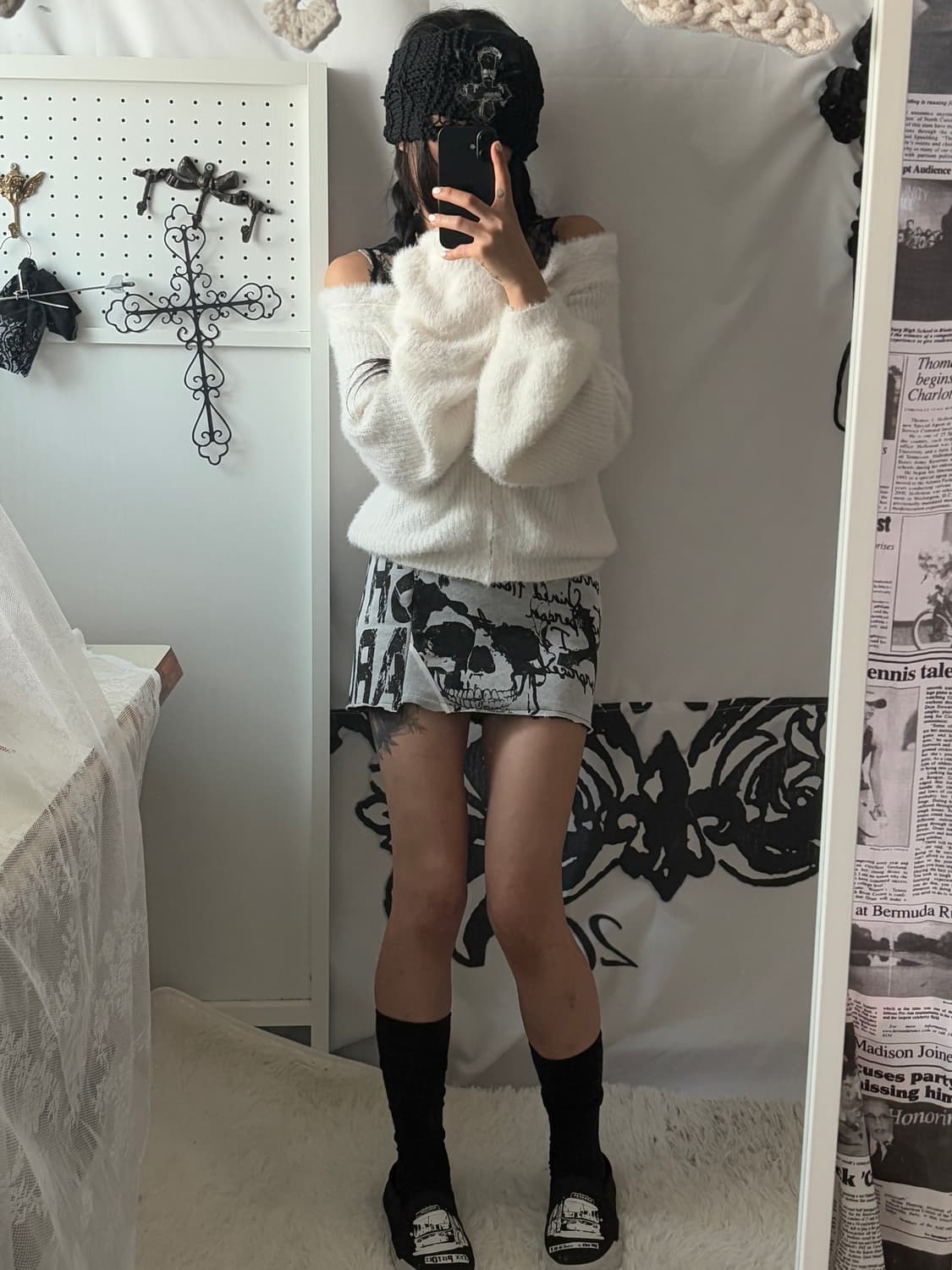 • White off-shoulder heart zipper cardig 상품이미지2