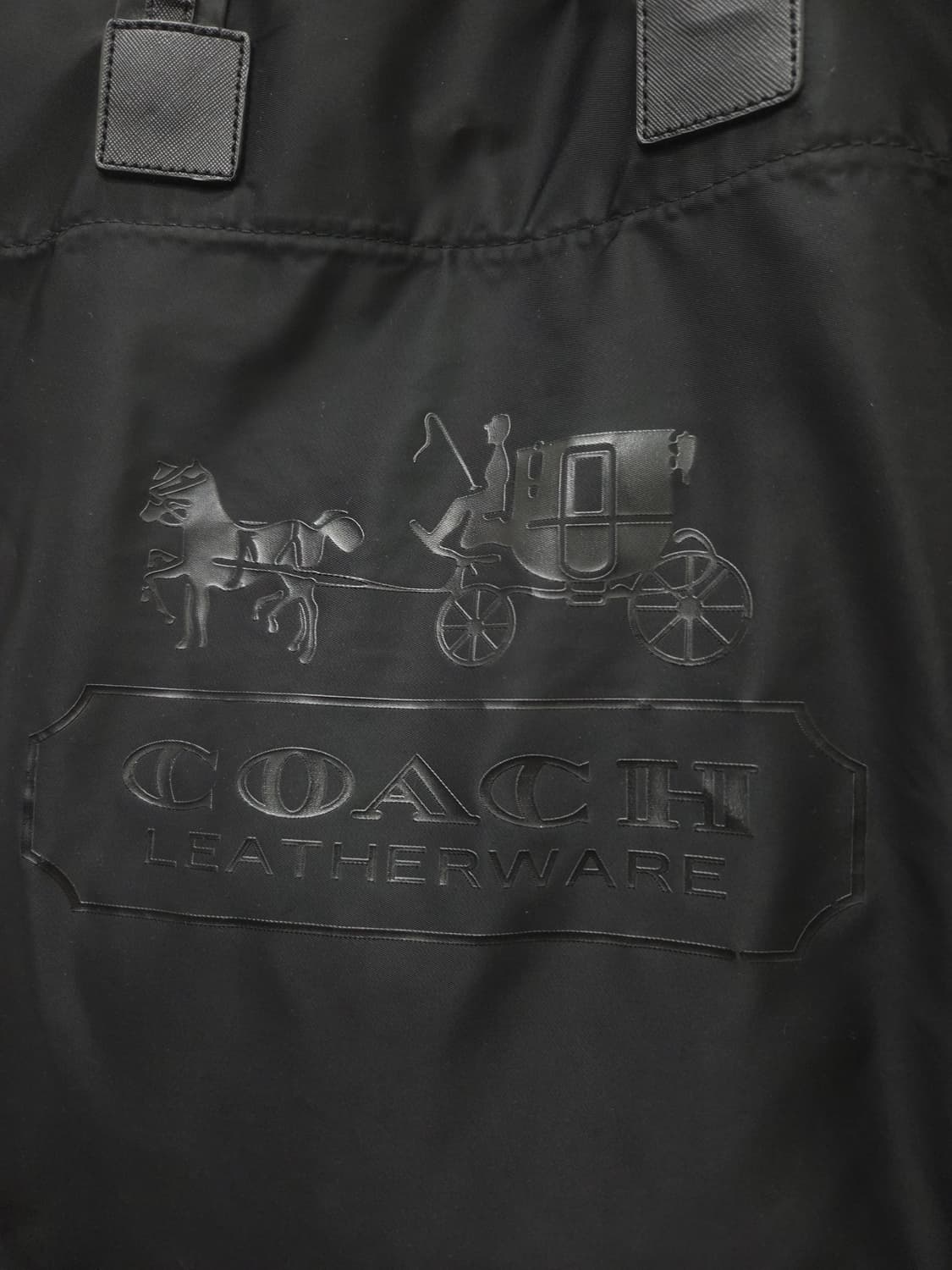 코치 나일론 로고 숄더백 상품이미지2