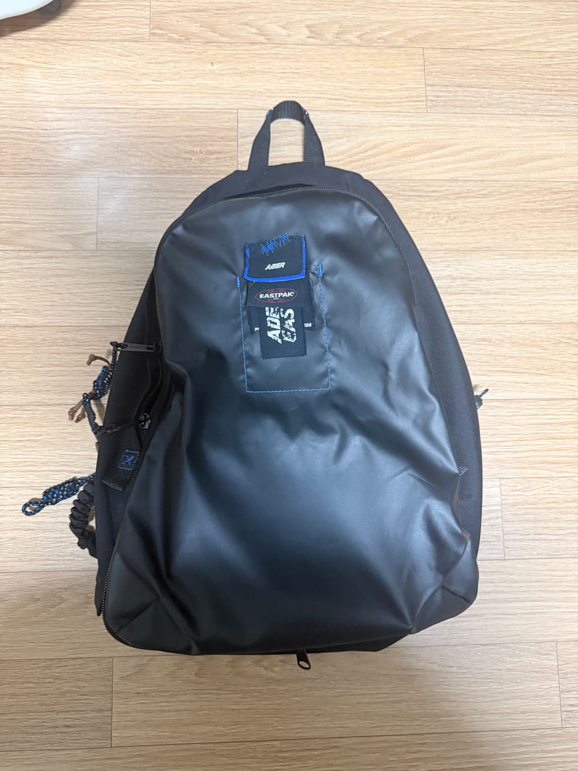 아더에러 이스트팩 백팩 상품이미지1