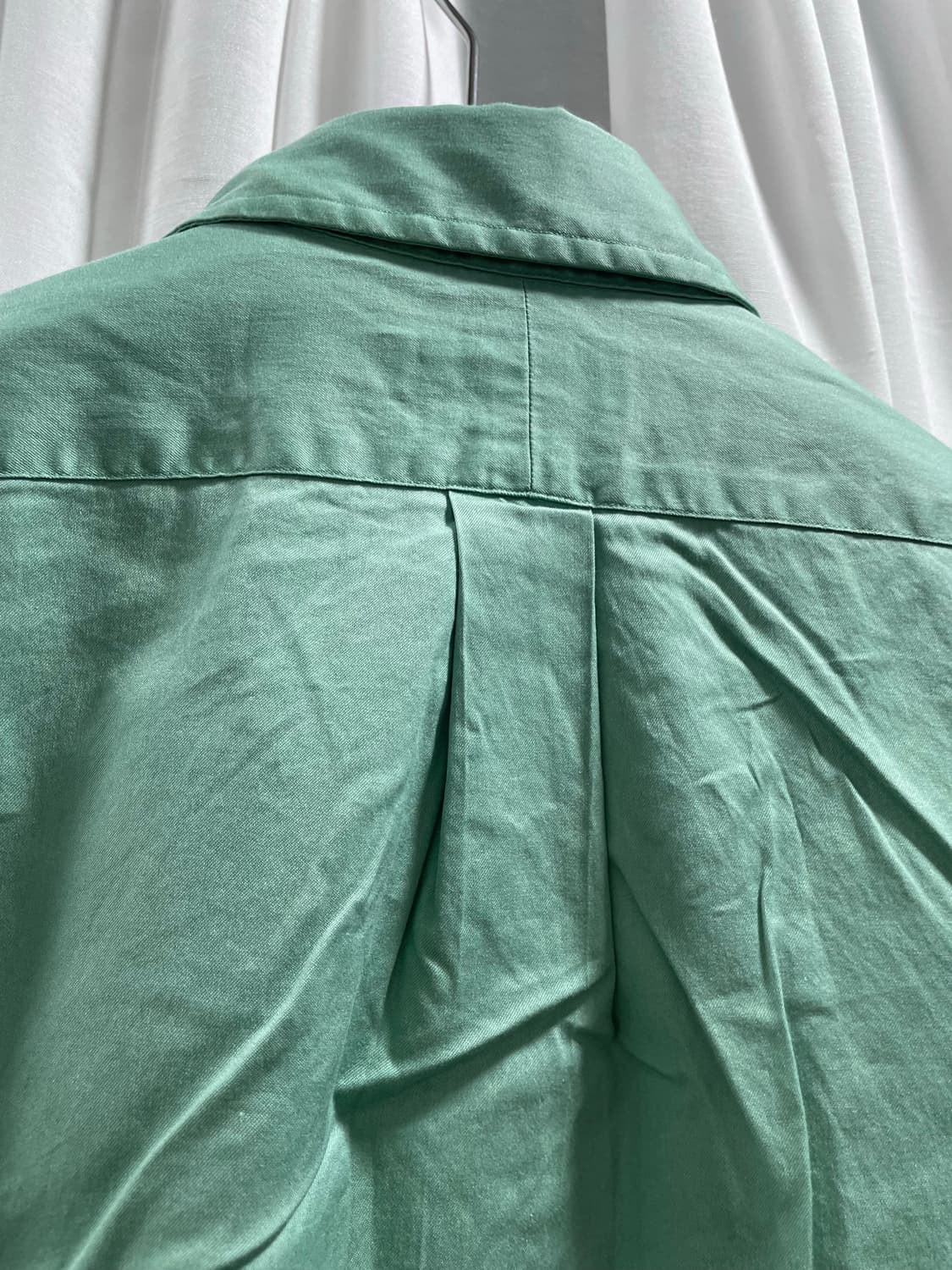 폴로 랄프로렌/ 클래식 핏 버튼다운 셔츠/ M  페더 웨이트 트윌 소재의 상품이미지7