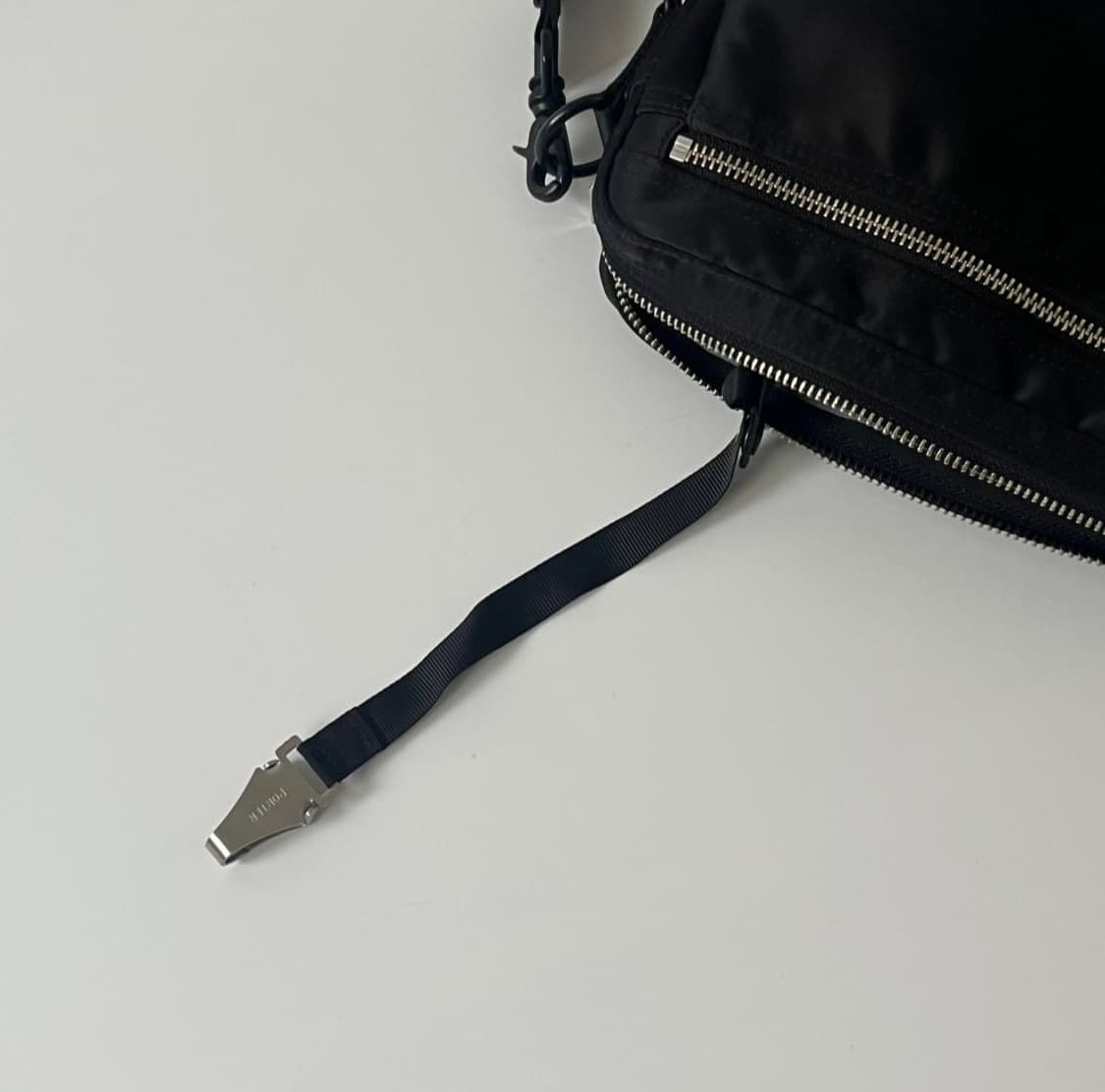 포터 리프트 숄더백 블랙 상품이미지6