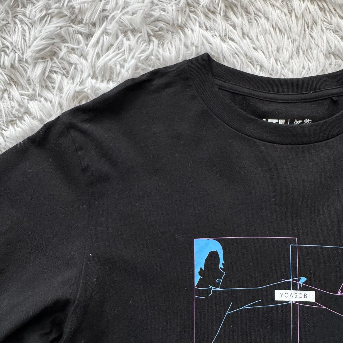 UNIQLO x YOASOBI 일본빈티지 반팔 유니클로 요아소비 반팔티 상품이미지1