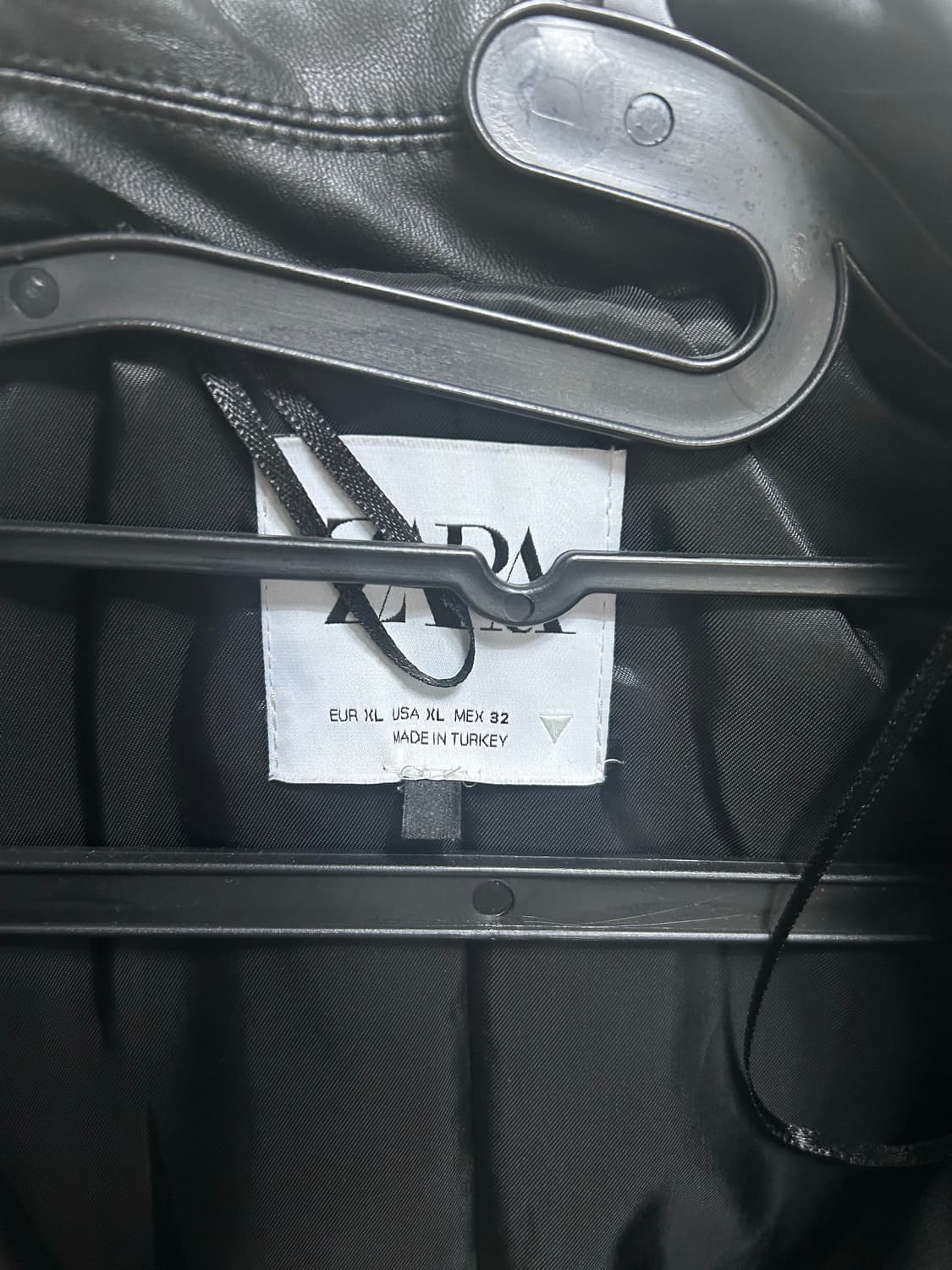 자라 블랙 크롭 레더 자켓 XL 상품이미지3