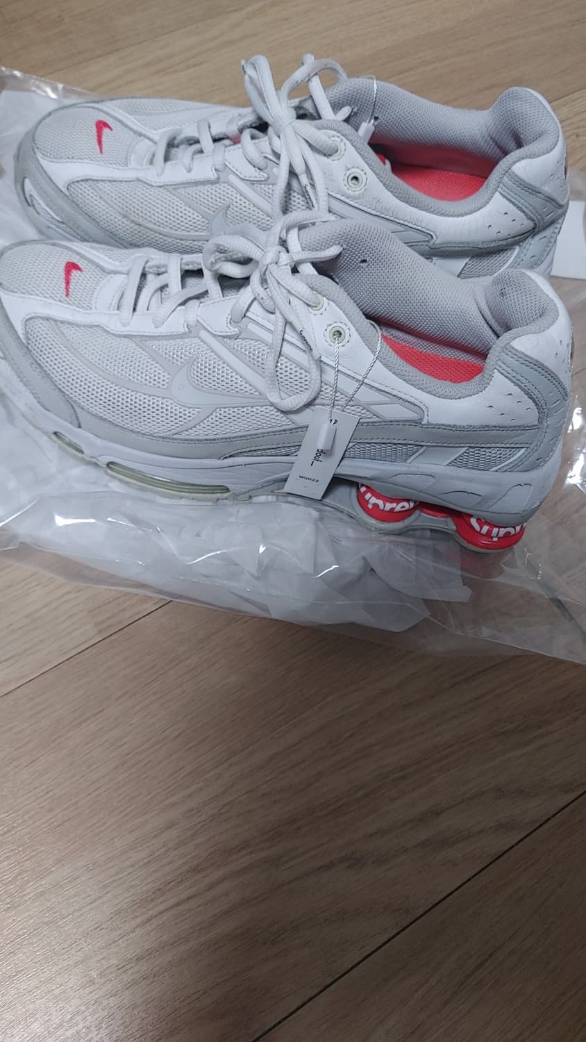 나이키 슈프림 샥스라이드 2 화이트 275 상품이미지2