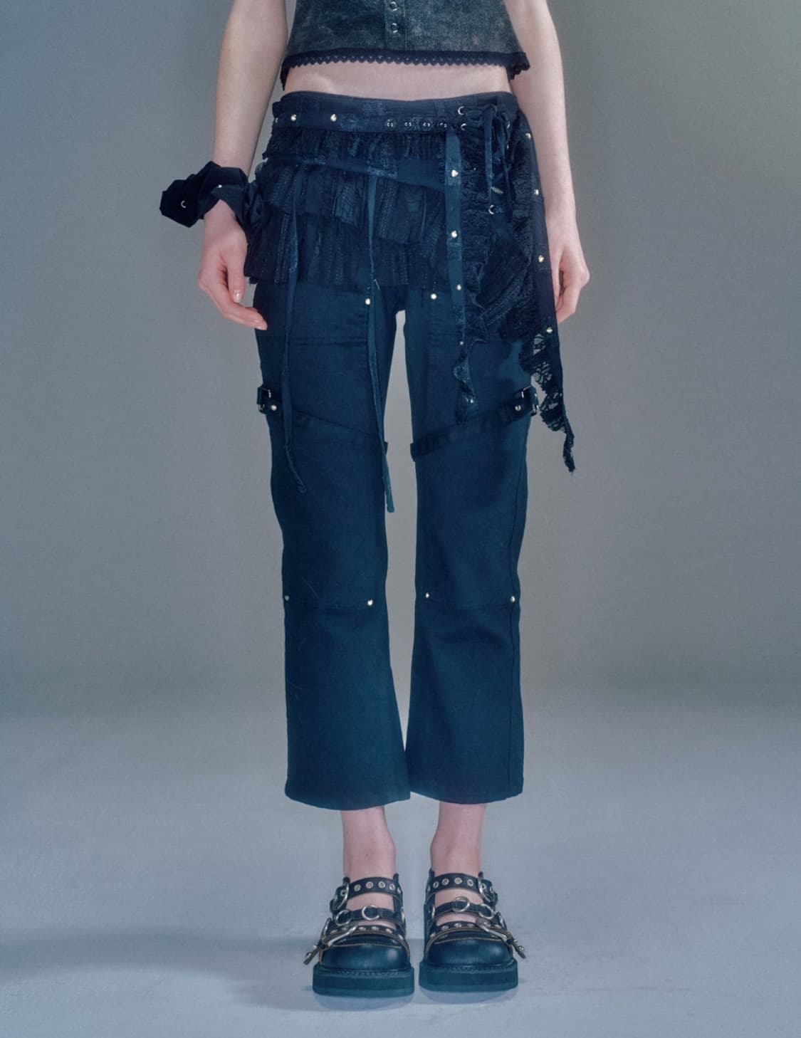 베이컨트아카이브 BONA STRAP ANKLE PANTS(s) 상품이미지1