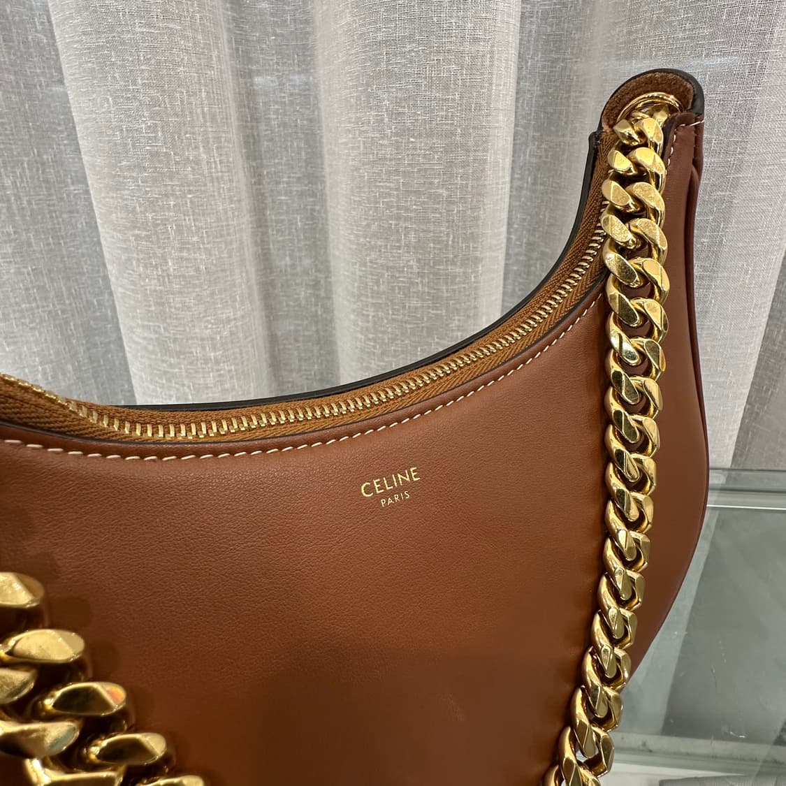 셀린느 아바백 체인 숄더백 미디움 상품이미지5