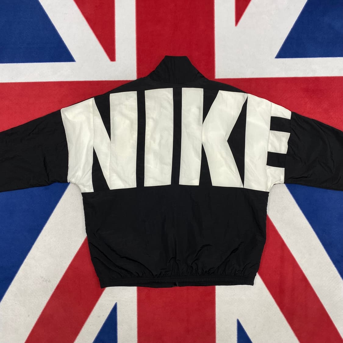 나이키 빅로고 바람막이 S  상품이미지4