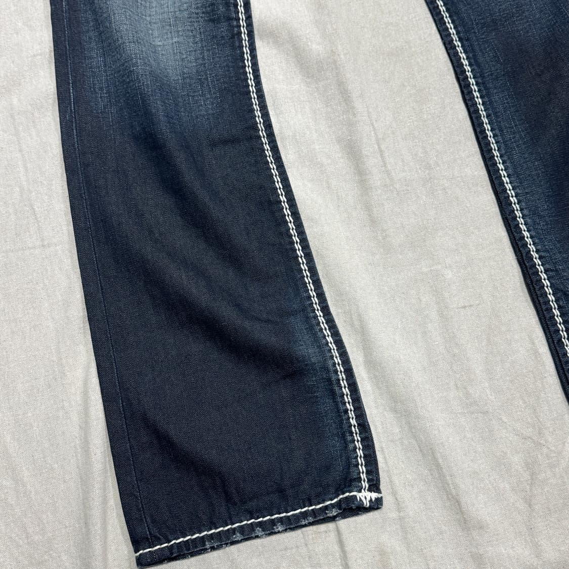 트루릴리전 스트레이트 스티치 데님팬츠 31 상품이미지5