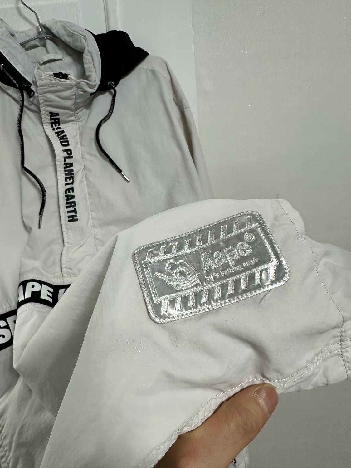 에이프 로고 아노락 자켓 상품이미지3