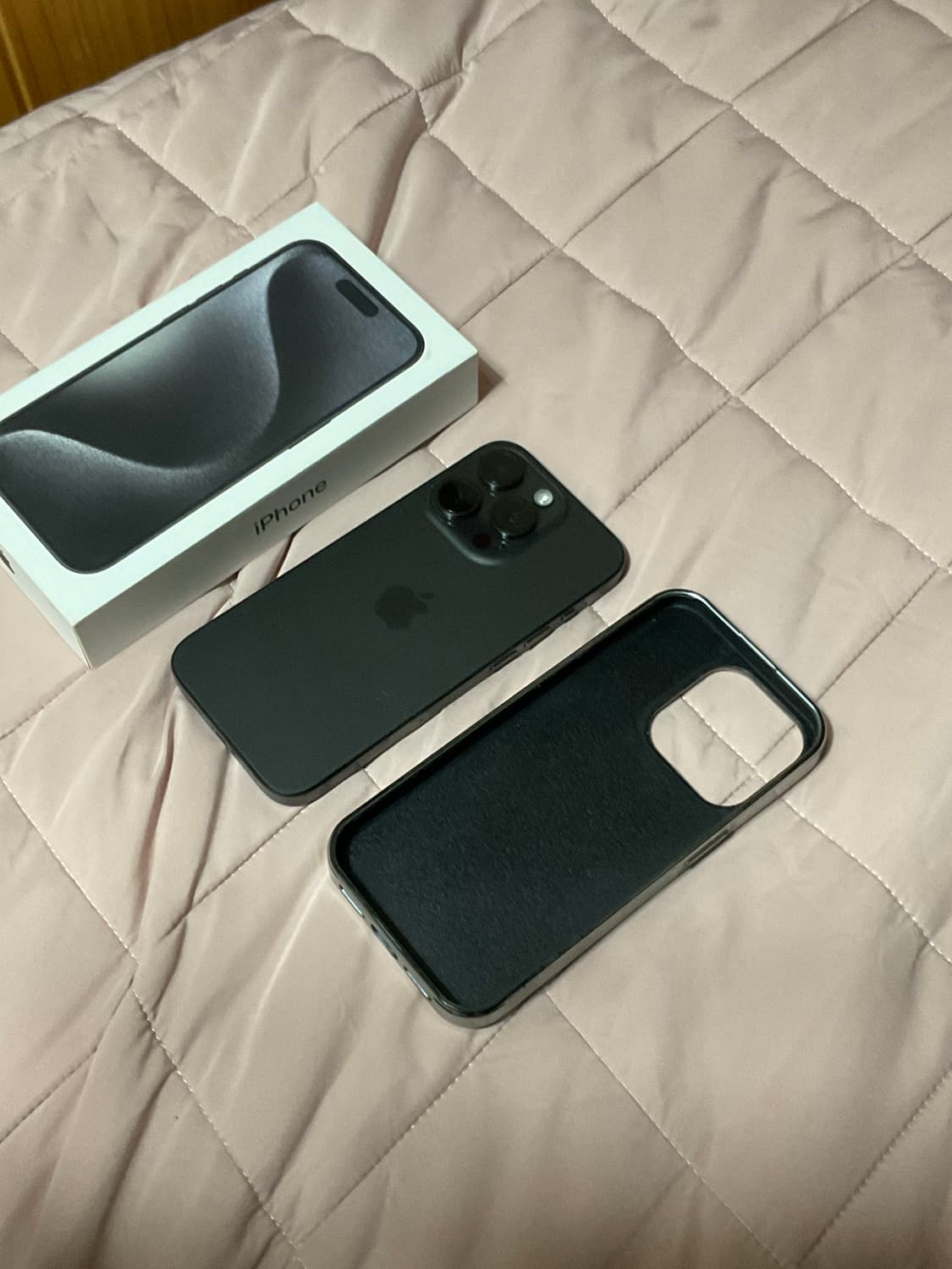 아이폰 15프로 256기가 상품이미지1