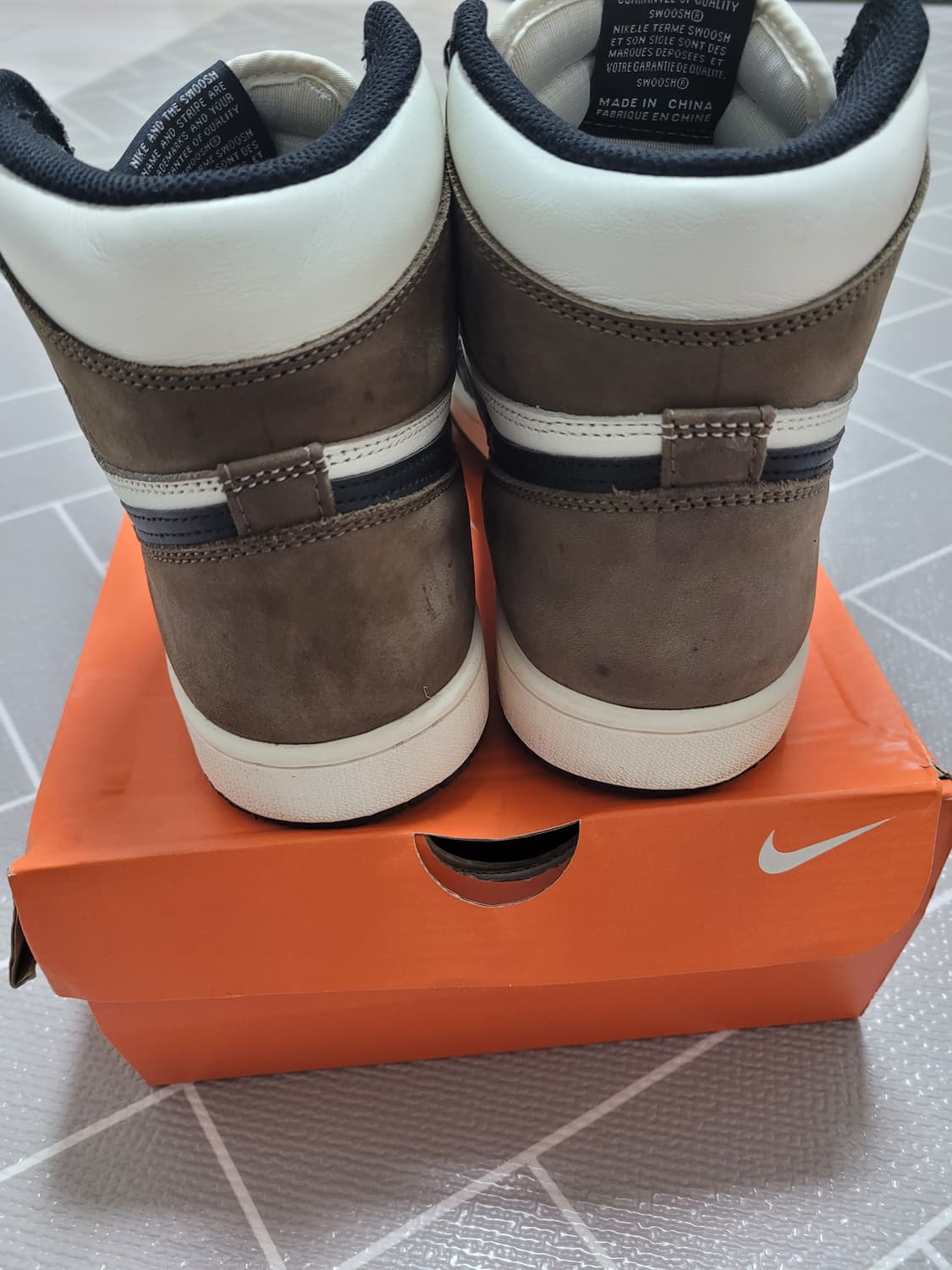 나이키 에어 조던 1 레트로 하이 OG 다크 모카 270 상품이미지4