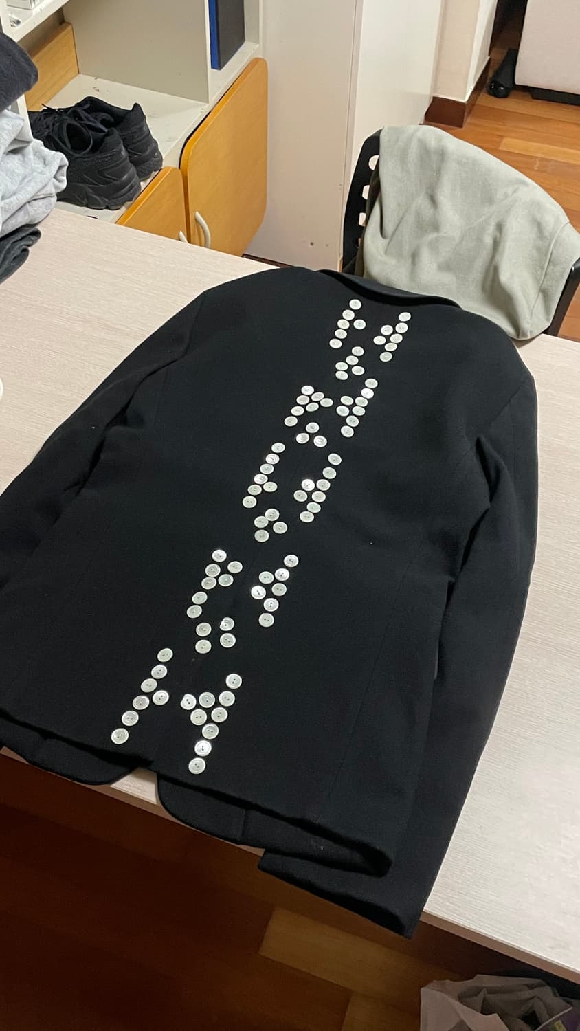 꼼데가르송 옴므 플러스 24aw 버튼 자켓 상품이미지3