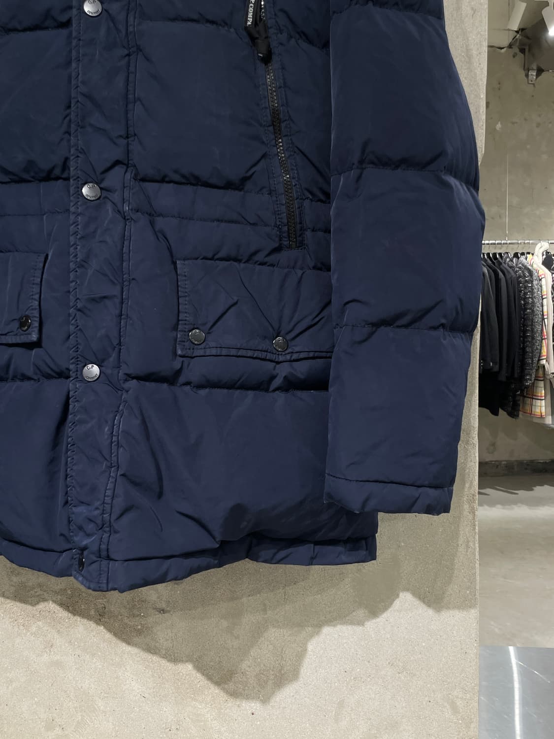 cp컴퍼니 네이비 고글 덕 다운 패디드 점퍼 상품이미지5
