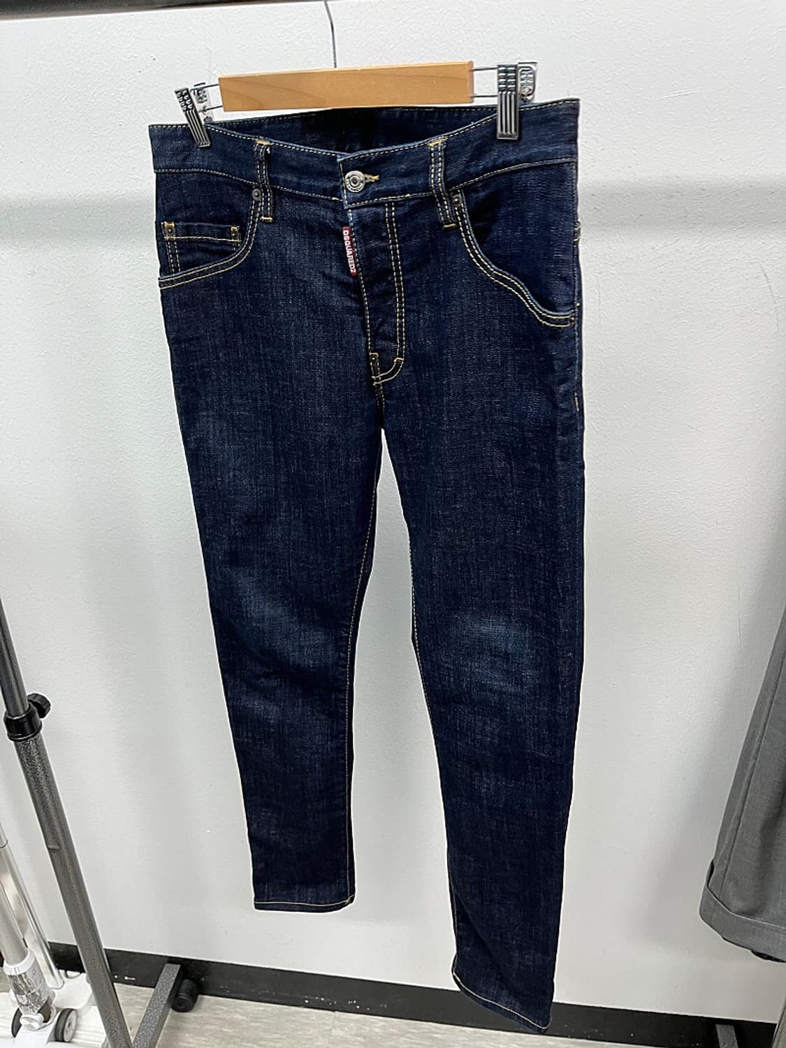 31) 디스퀘어드 슬림 청바지  상품이미지1