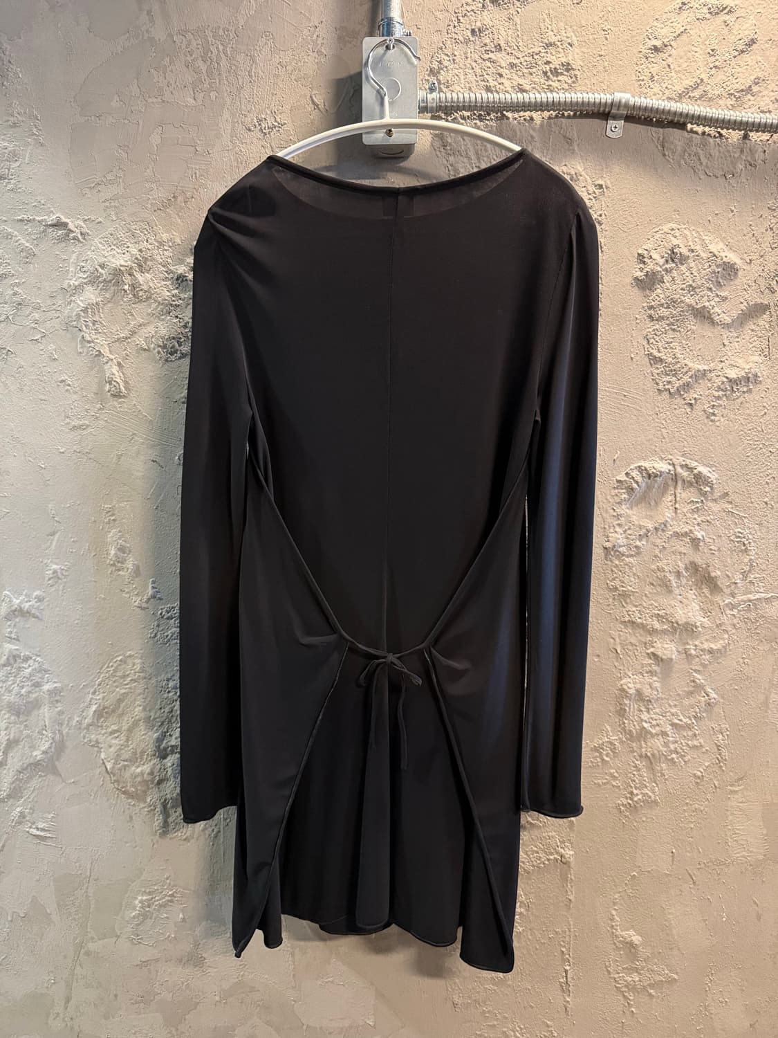 아르마니 꼴레지오니 ARMANI 백오픈 스트레치 원피스 블랙 40 상품이미지5