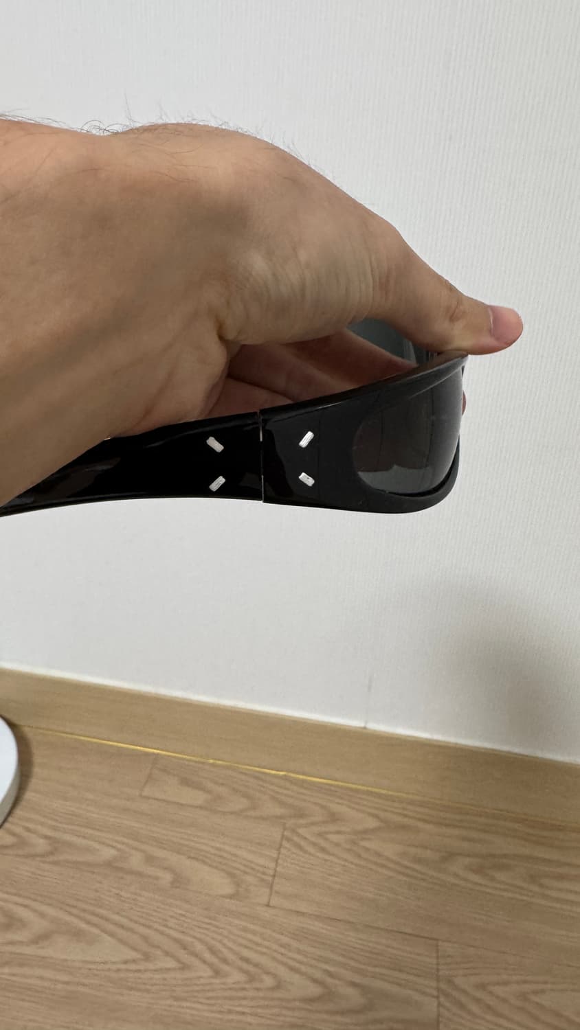 젠틀 몬스터 x 메종 마르지엘라 MM203 블랙 그레이 상품이미지6