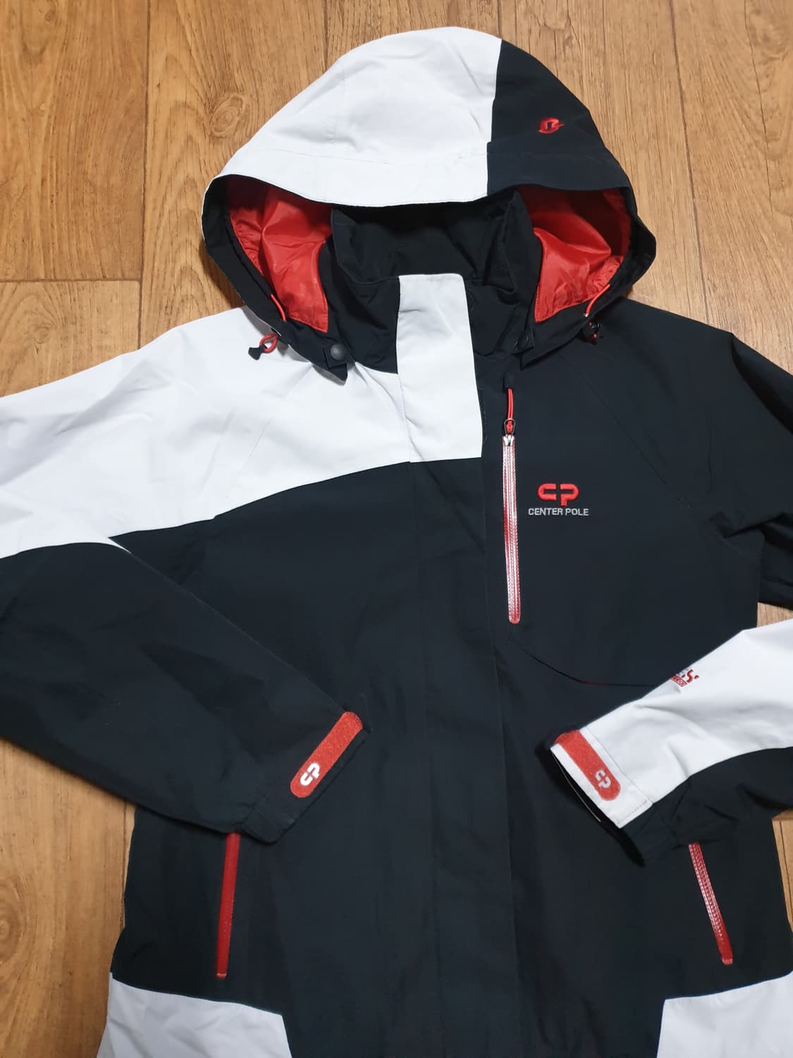 1157 센터폴 아웃도어 바람막이 90 사이즈입니다 상품이미지4