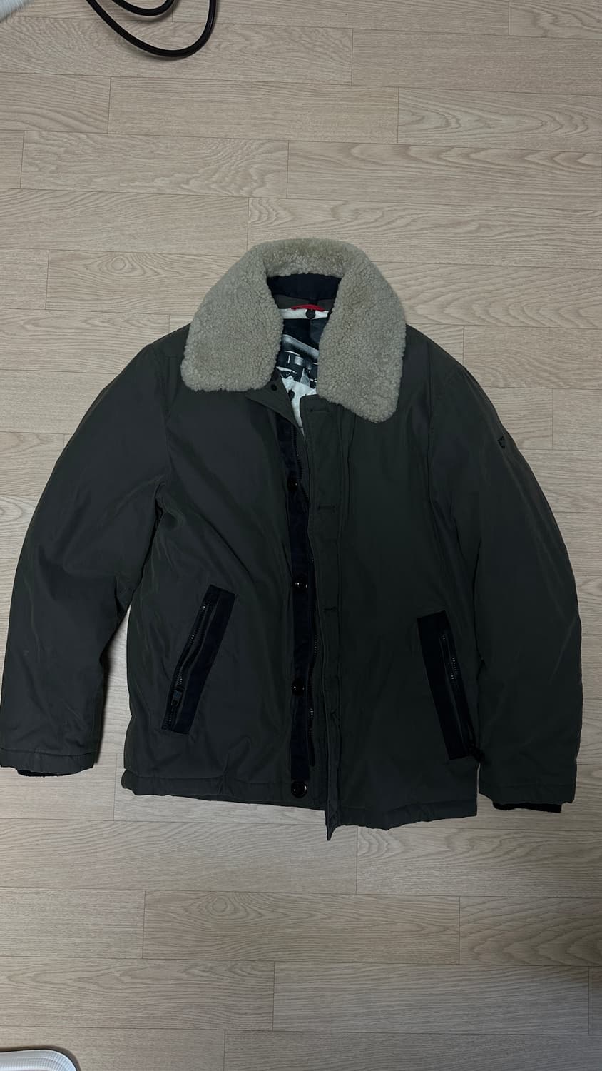 헨리코튼 남성 spitfire 다운 점퍼/카키색/95사이즈/5회미만착용 상품이미지1