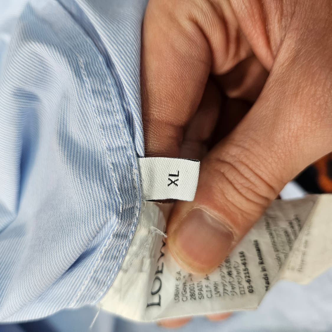 로에베(LOEWE)루즈핏 스트라이프 가죽 카라 블럭 셔츠 상품이미지9