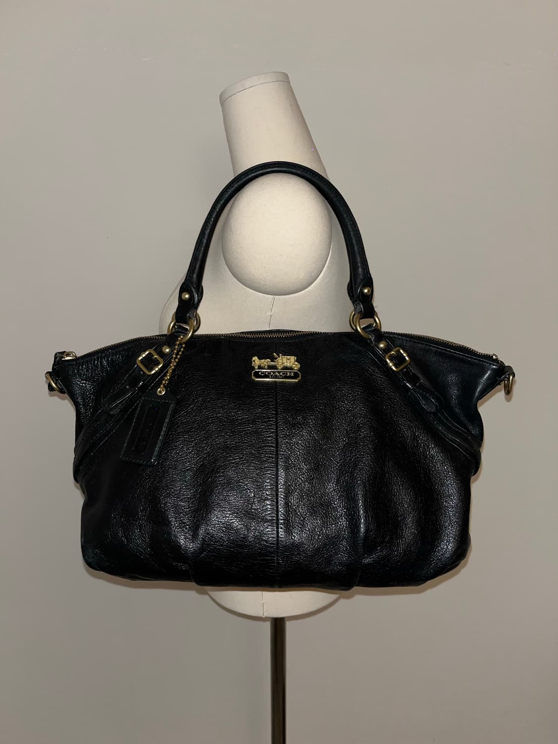 Coach Black Basic Shoulder Bag 상품이미지1